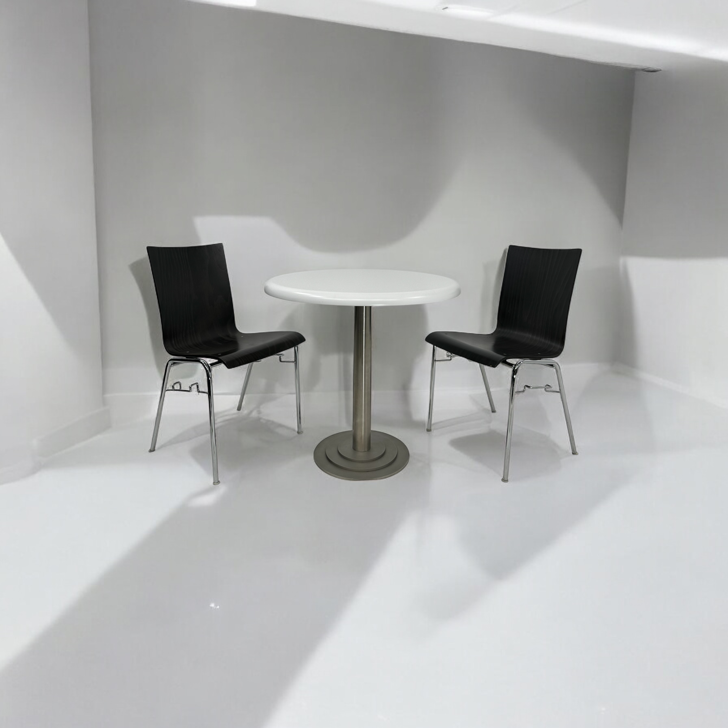 Bistrotisch mit Rundsockel rund, weiß, Höhe: 0,78m: KURT Platte: 0,80cm; EGON Platte: 0,60cm. – Bild 4