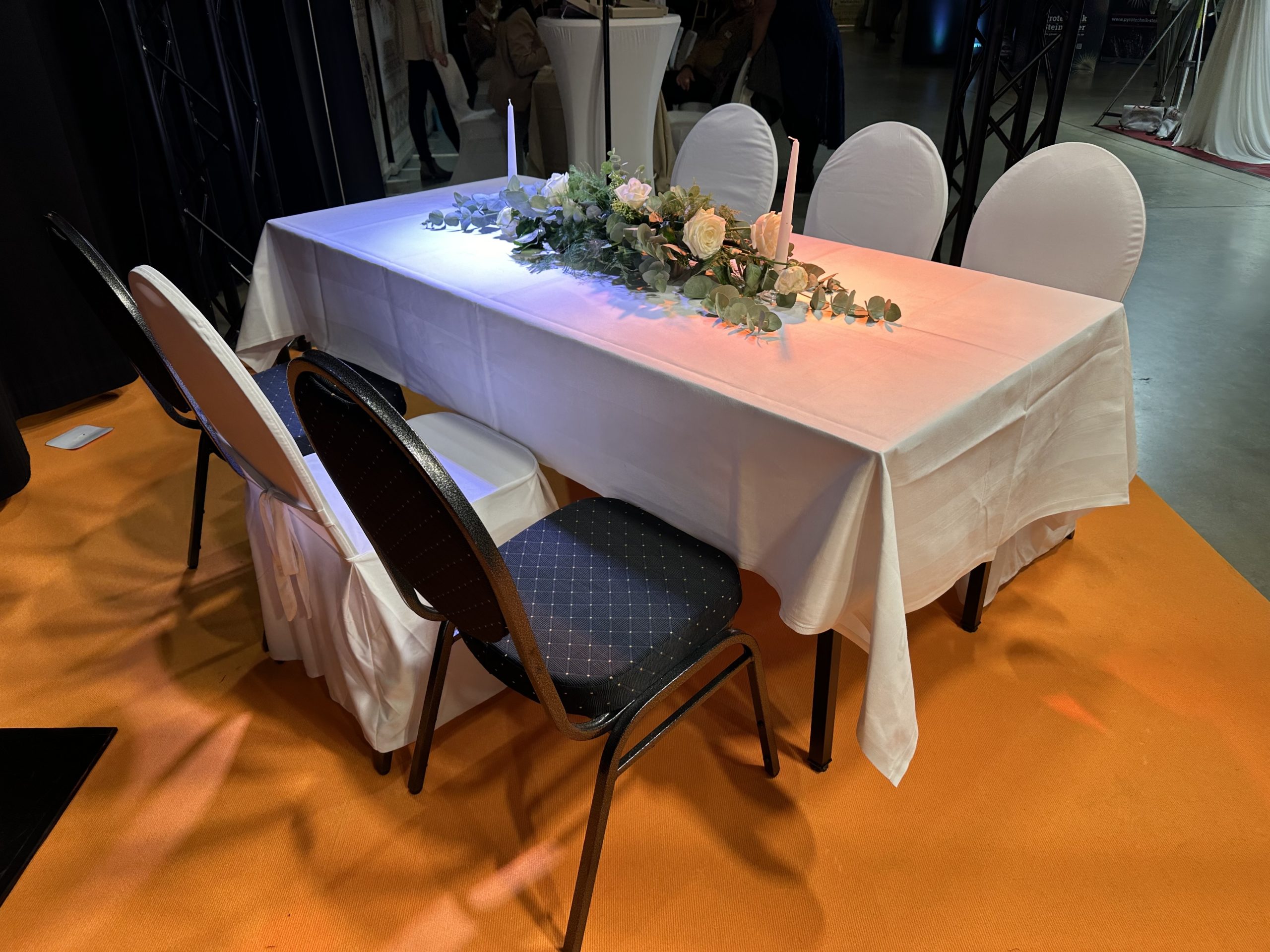 Tischdecke "PHIL" 2,40m x 1,40m, weiß – Bild 4